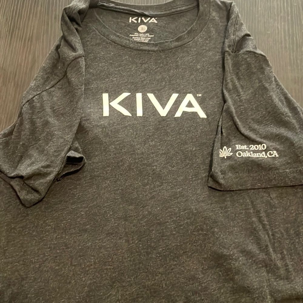 Vintage Kiva shirt! Large size